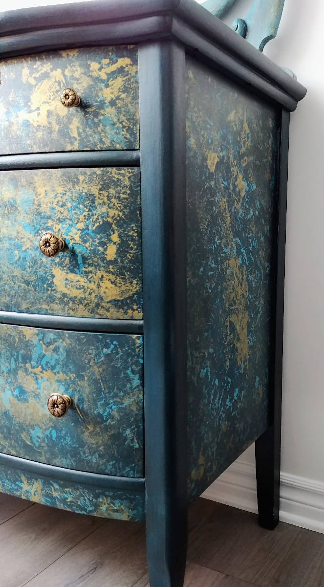 Blue Bayou "Blue/gold" vintage dresser