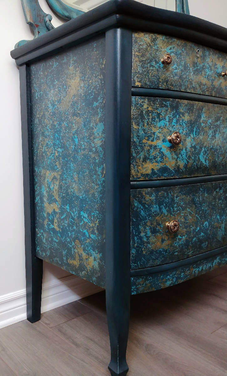 Blue Bayou "Blue/gold" vintage dresser